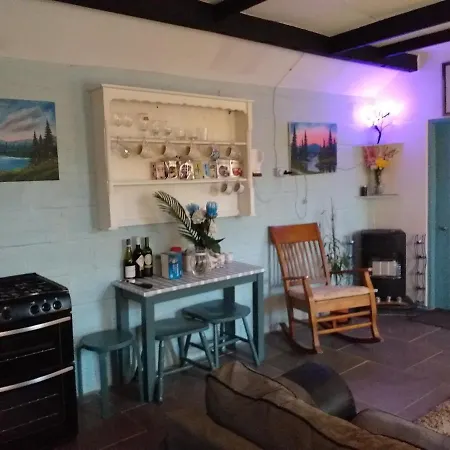 The Crossing Retreat, Barn, R95th5c Ballyling
