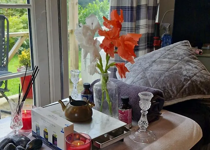 The Crossing Retreat, Barn, R95th5c *