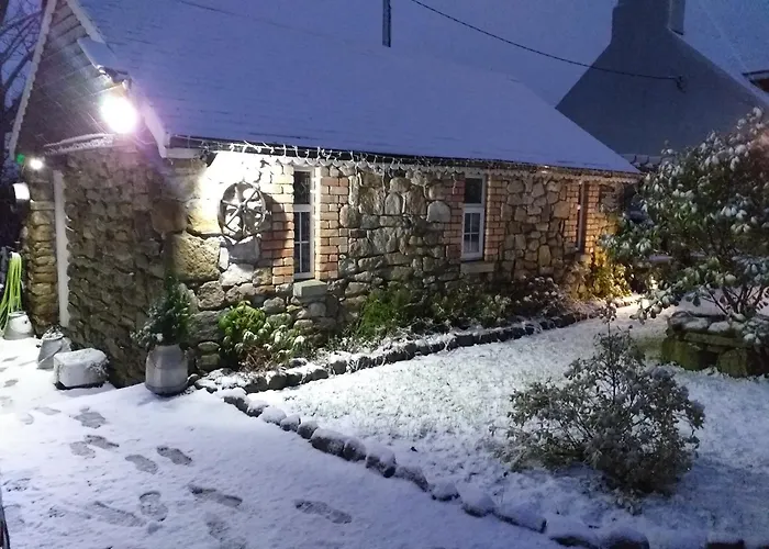 The Crossing Retreat, Barn, R95th5c *